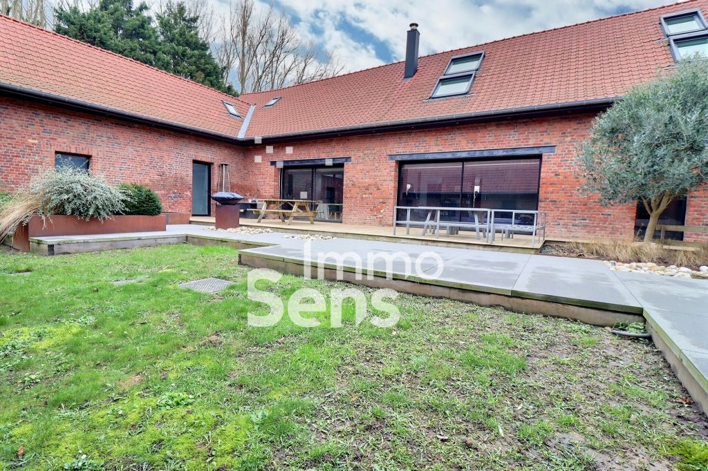 Vente maison T8  Fleurbaix  Réf.LMVMA240008136
